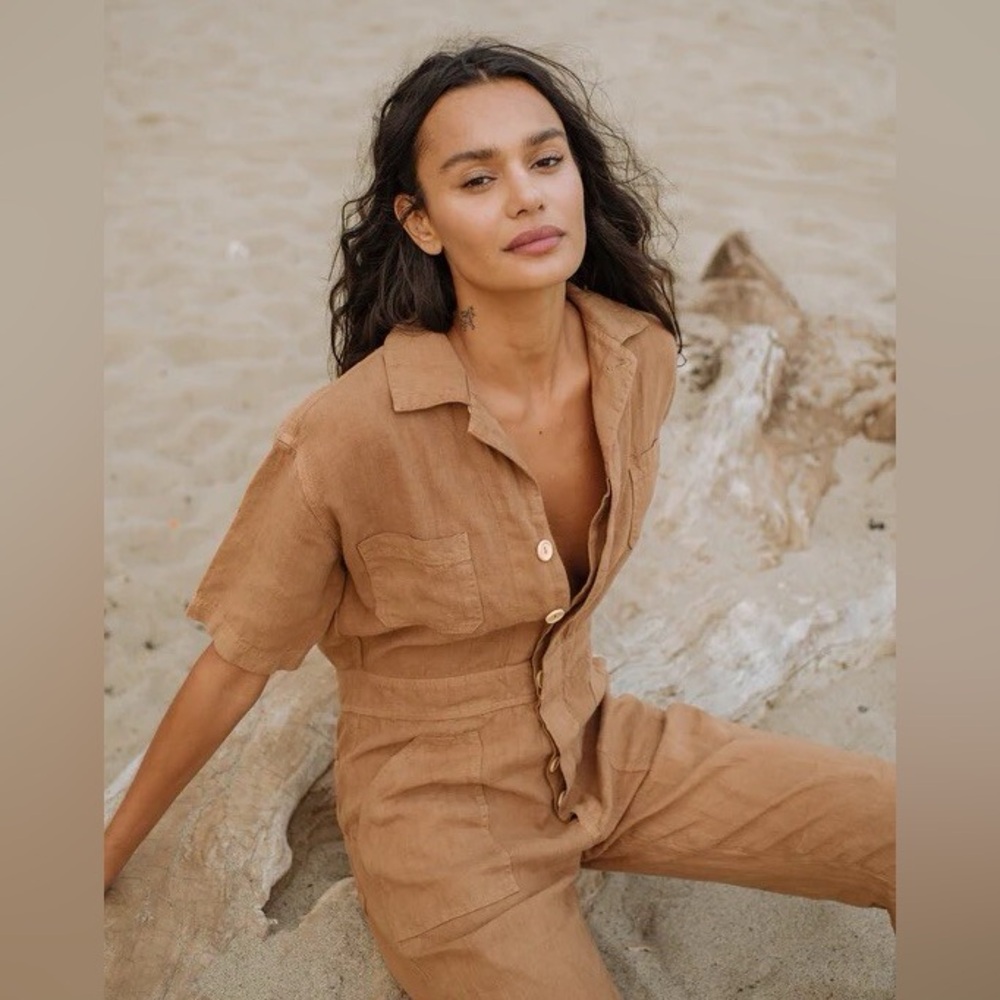 Mate the Label Linen Curry Brown Jumpsuit with Short Sleeves 🍂